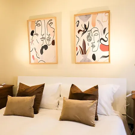 Ca Stella Vega E Sirio A Centro 3* La Morra