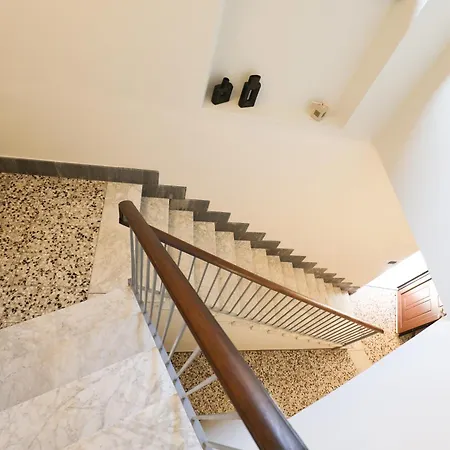 Ca Stella Vega E Sirio A Centro 3* La Morra