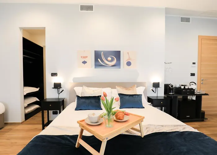 Ca Stella Vega E Sirio A Centro 3* La Morra