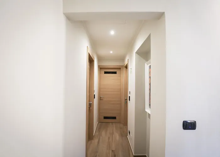 Ca Stella Vega E Sirio A Centro 3* La Morra